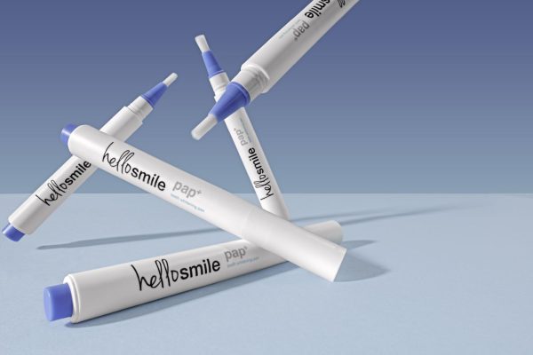 HOLLYWOOD SMILE BLEACH with whitening pen